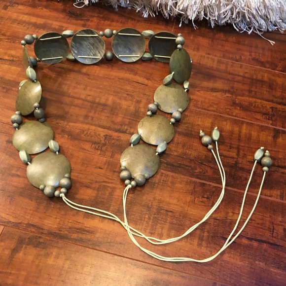 Vintage BoHo Hippie Festival CHIC Green Wooden Beaded Disc Sache Tie Bel… - Picture 6 of 6